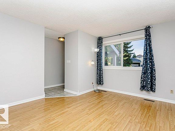 4th image of 5510 92c Ave NW