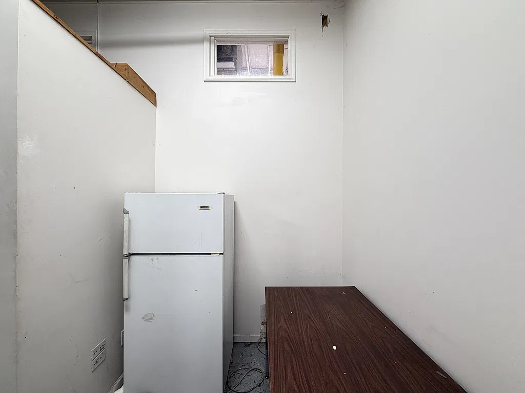 Attractive Studio, 1 Bath at Albany + Ohio (East Garfield Park) — Photo 3