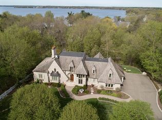 525 Harrington Rd, Wayzata, MN 55391