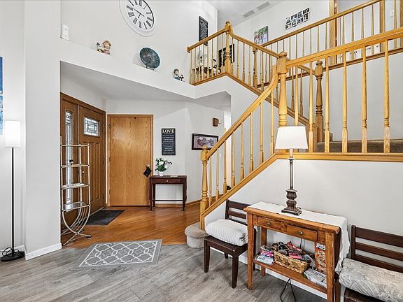 3rd image of 1068 N Camden Ln