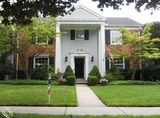63 Stanton Ln, Grosse Pointe Farms, MI 48236