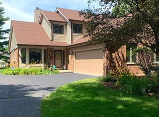 6278 Brynwood Dr, Rockford, IL 61114