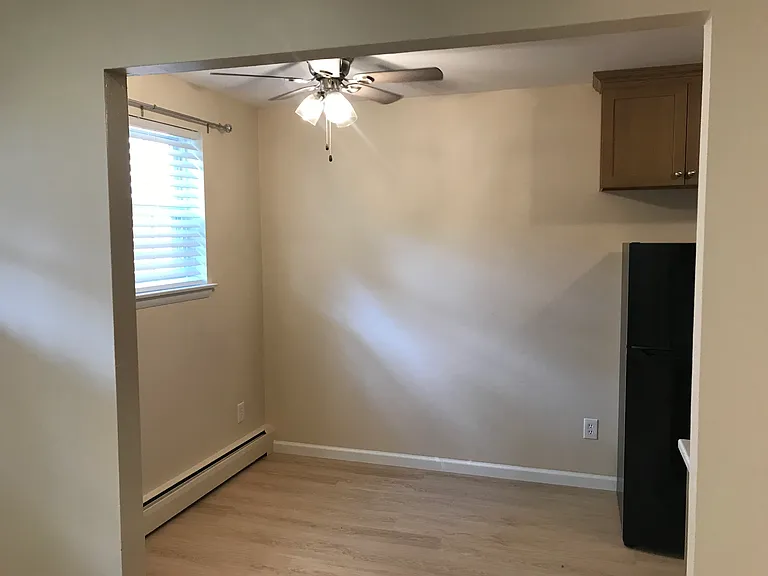 340 Woodlawn Ter #E2 — Photo 3