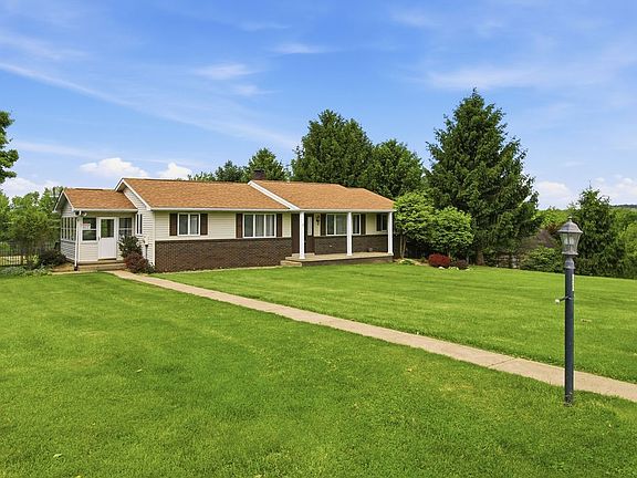 2nd image of 116 Woodland Acres Ln