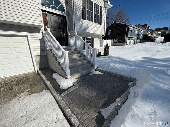 3rd image of 39 Westminster Avenue