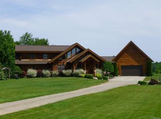 13214 Hill Rd, Riley, MI 48041