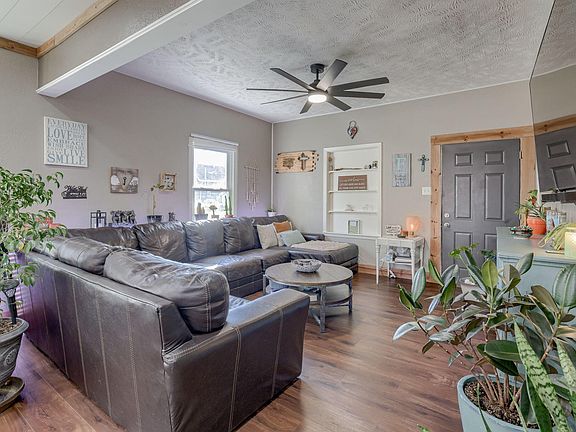4th image of 606 Wilson Ave