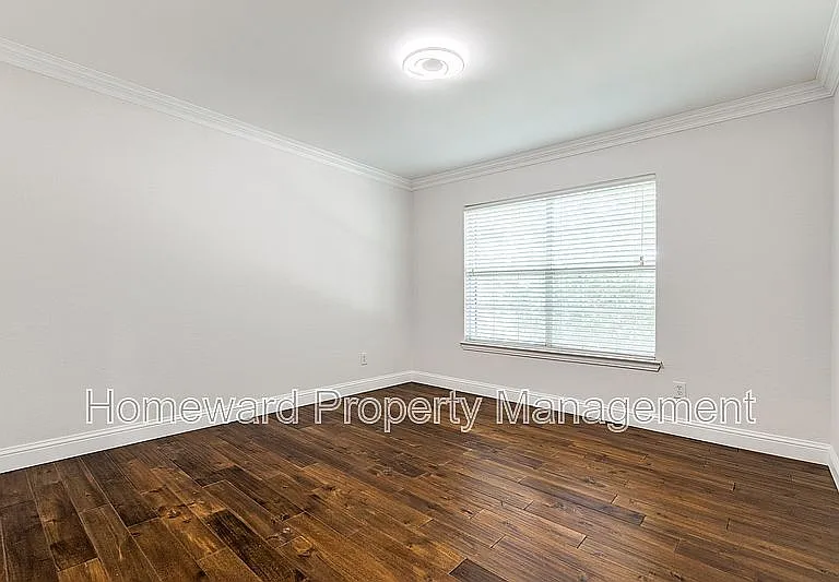 7526 Greenvalley Ln — Photo 23