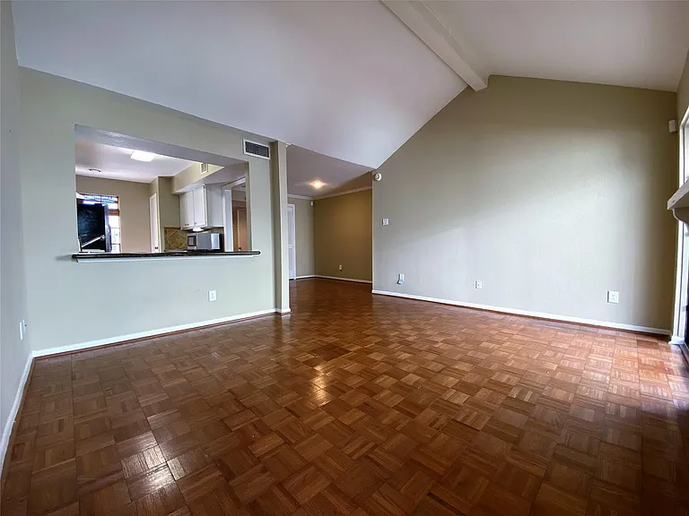 751 Bering Dr #B — Photo 10