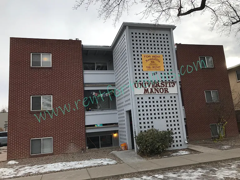 109 W Myrtle St #1 — Photo 1