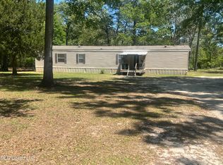 517 Dunnam Rd, Leakesville, MS 39451