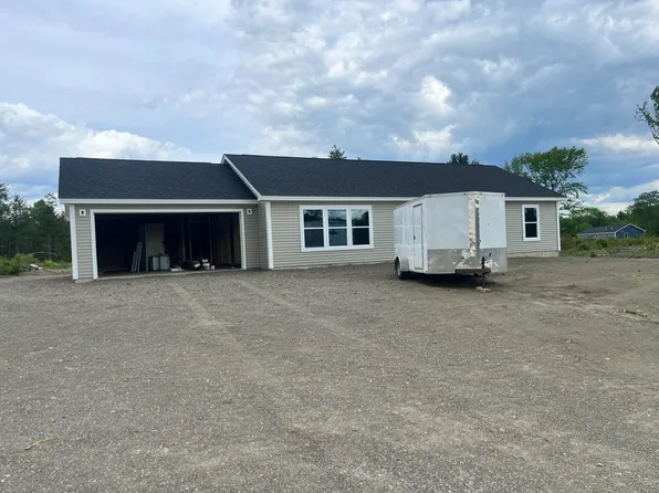 9 Blue Sky Drive, Levant, ME 04456
