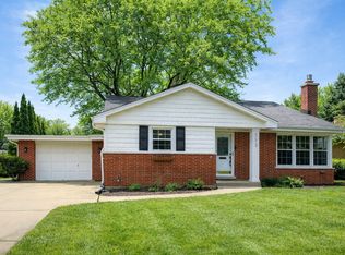 713 S William St, Mount Prospect, IL 60056