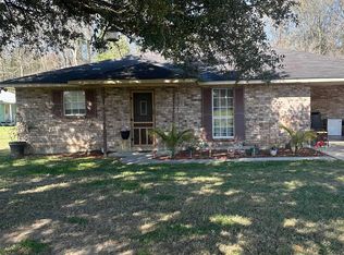 37098 Ellem Rd, Geismar, LA 70734