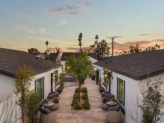 3rd image of 3539 E Montecito Avenue