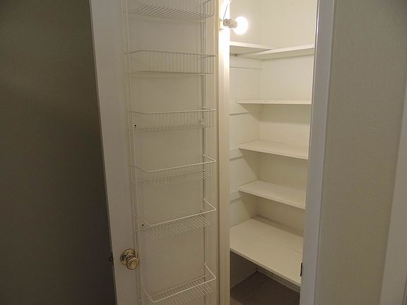 5th image of 1831 Sherwood Forest St APT 22