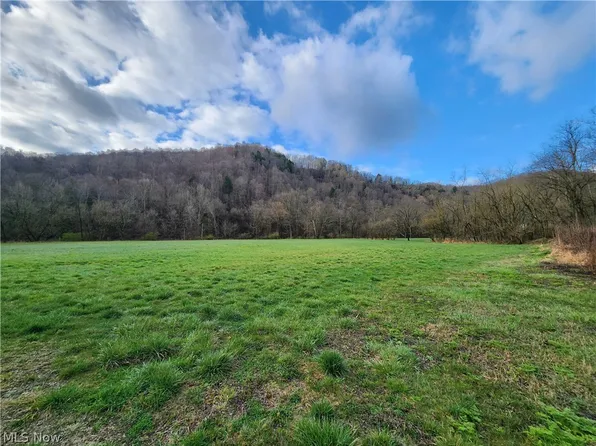 E Captina Hwy, Jacobsburg, OH 43933