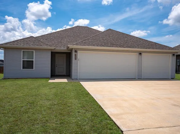 116 Pin Oak Drive, Aurora, MO 65605