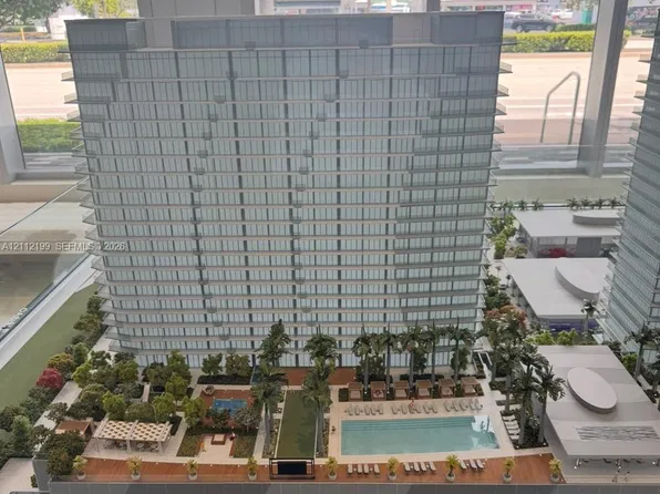1170 E Hallandale Beach Blvd #2011, Hallandale, FL 33009