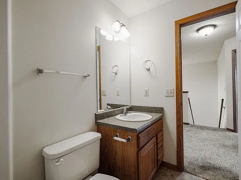 8815 Venice Ln — Photo 18