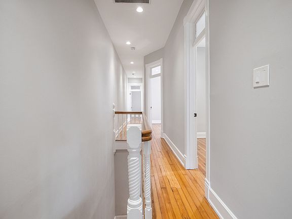 5th image of 8 R St NW Floor 2