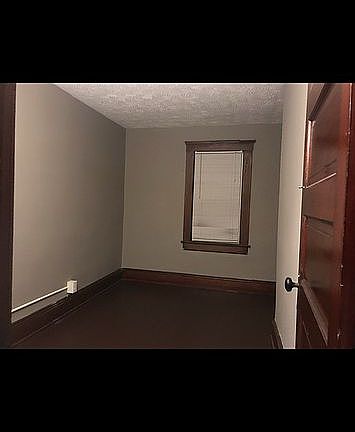 5th image of 4102 E 123rd St