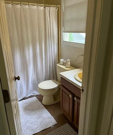 Upstairs Full Bath