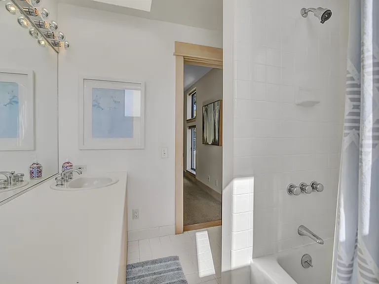 319 Tappan Ter — Photo 20
