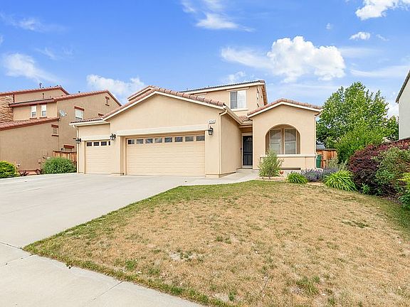 5th image of 6740 Jaquenetta Dr