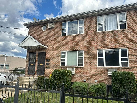 2nd image of 14445 Springfield Blvd