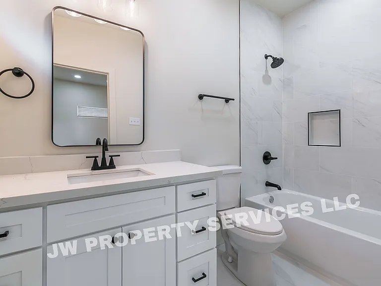 3016 Spain St — Photo 9