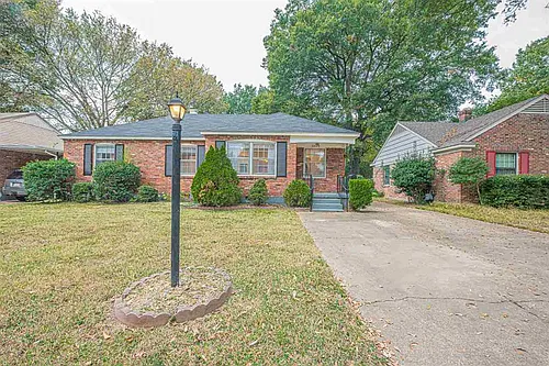 1639 Ivy Rd Photo 1