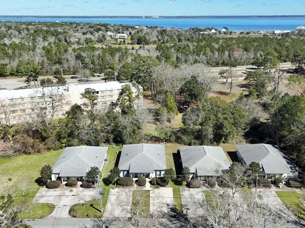 329-331 Ruella Ave, Bay Saint Louis, MS 39520