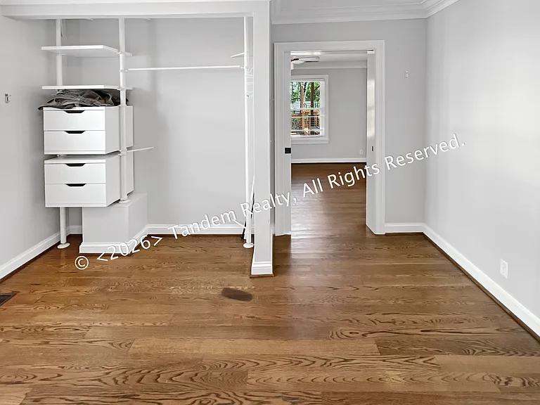2228 Ashwood Ave #B — Photo 12
