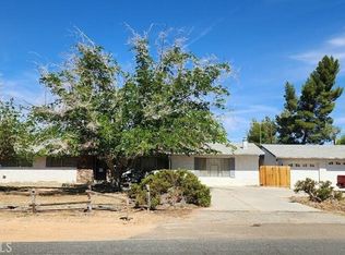 14450 Jicarilla Rd, Apple Valley, CA 92307