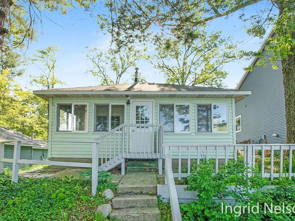 1st image of 6931 Goldenrod Ave NE
