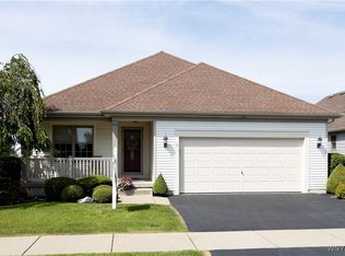 11 Saint Davids Rd, Lancaster, NY 14086