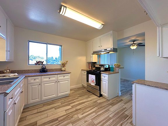 3rd image of 25530 Oak St #25532-1/4