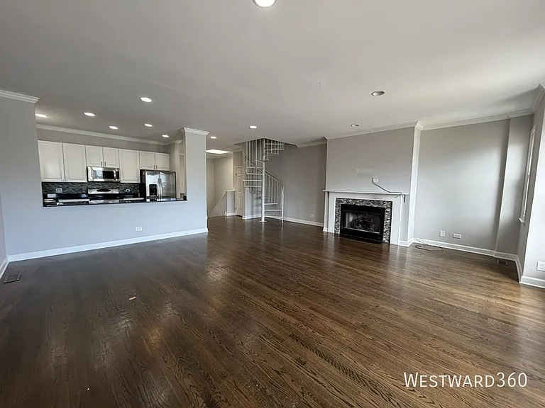 2632 N Halsted St #4 — Photo 5