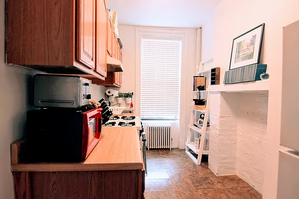 Rented by Voro, LLC | media 6