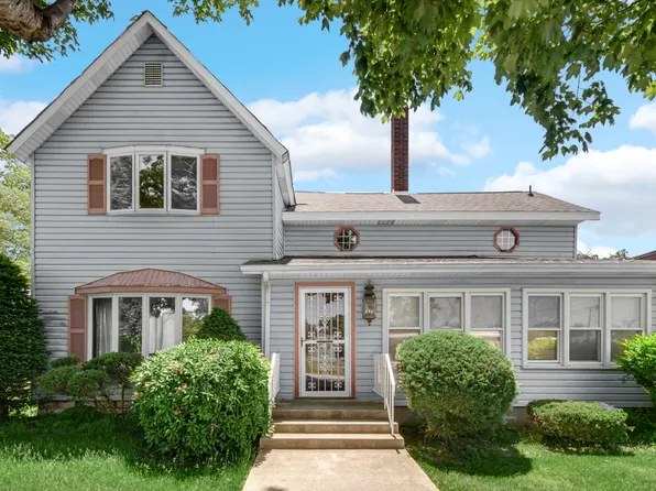 8 E Moore St, Hanna, IN 46340