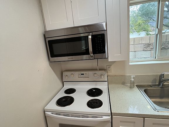5th image of 4237 N 4th Ave #11303700