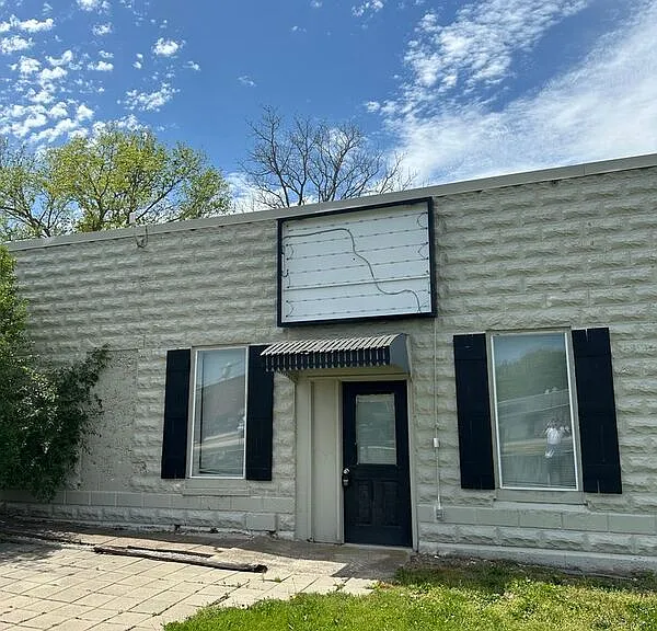 304 W Church St — Photo 18