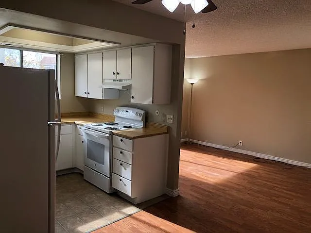1080 E Quail Park Dr #D — Photo 3