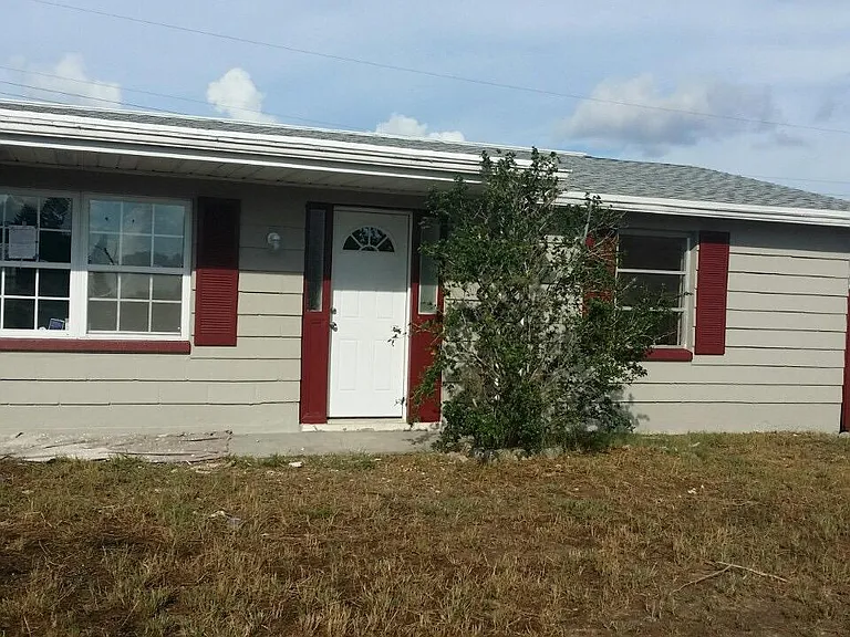 3521 Oakhurst Dr — Photo 1