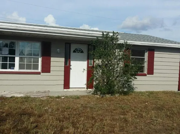 3521 Oakhurst Dr, Holiday, FL 34691