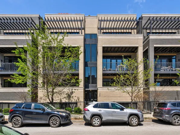 1360 W Walton St #2E, Chicago, IL 60642