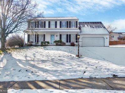155 Abbey Dr, Mount Wolf, PA, 17347