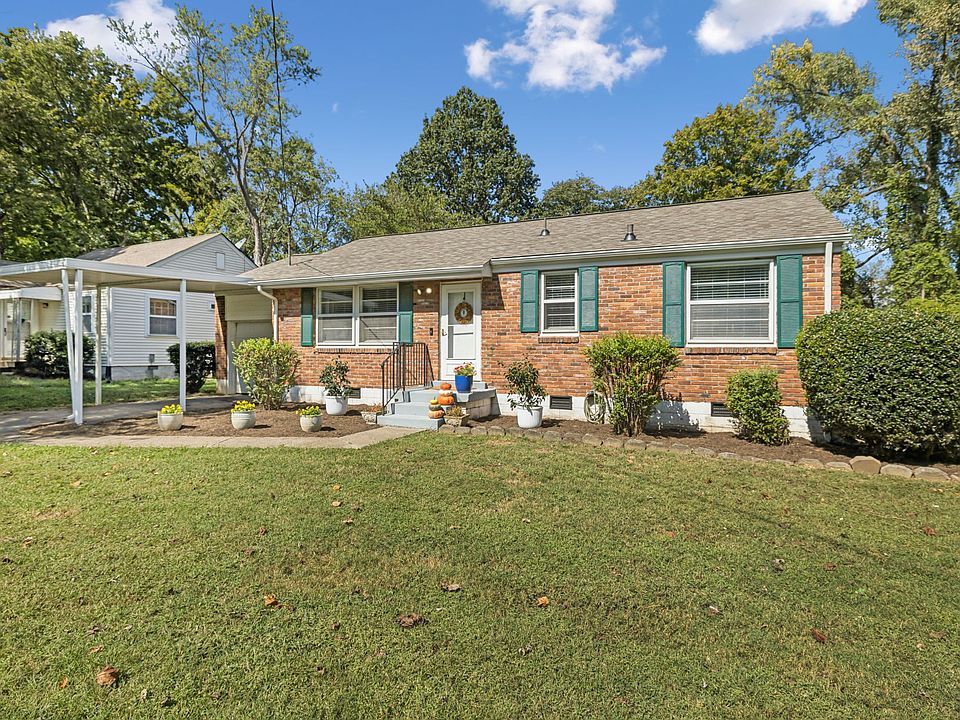 1st image of 2812 Colonial Cir