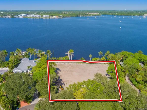 518 SW North Riverpoint Dr, Stuart, FL 34994